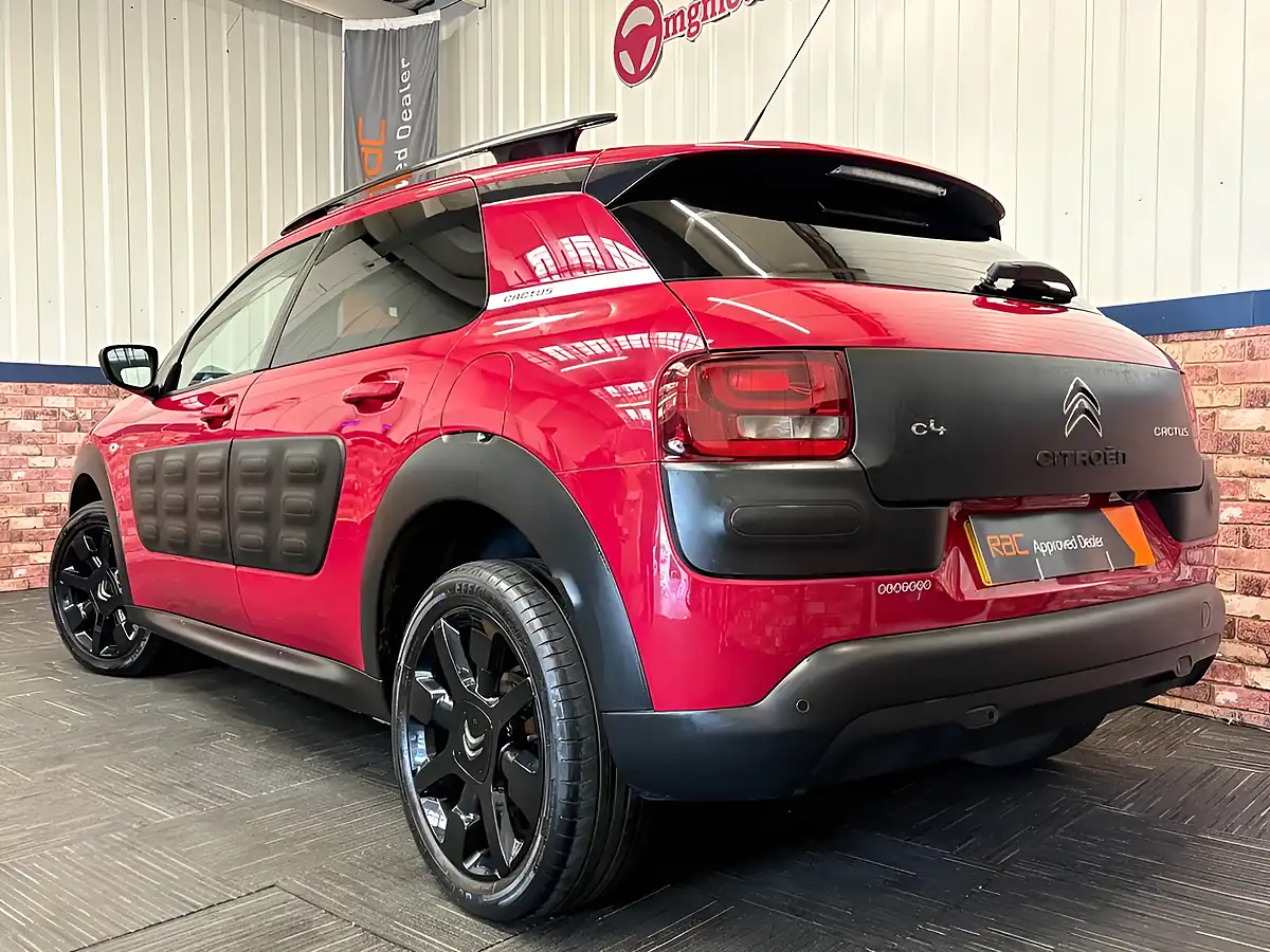 Used 2016 Citroen C4 Cactus Flair Edition Red - Interior and Exterior details 5
