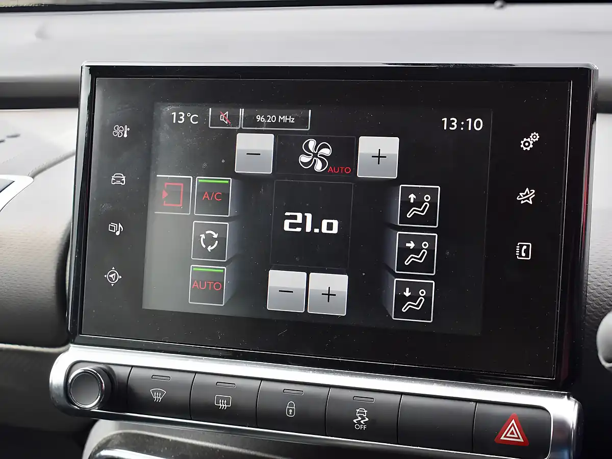 Used 2016 Citroen C4 Cactus Flair Grey - Interior and Exterior details 17