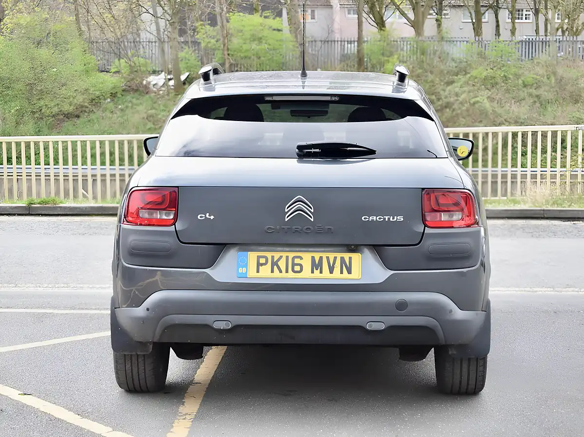 Used 2016 Citroen C4 Cactus Flair Grey - Interior and Exterior details 6