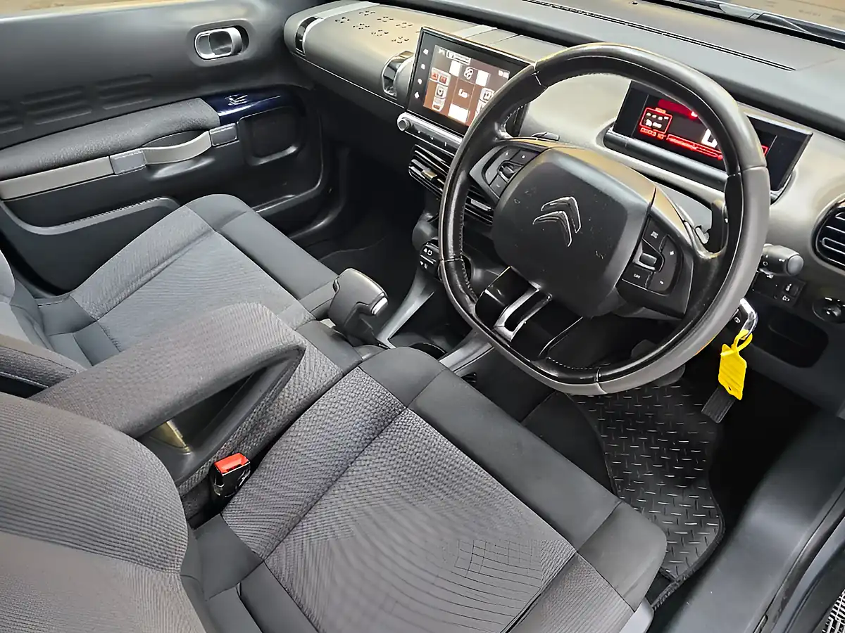 Used 2016 Citroen C4 Cactus Flair Grey - Interior and Exterior details 14