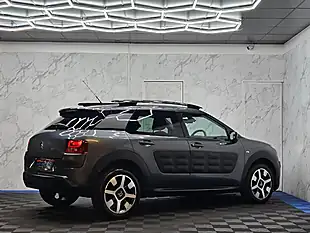 Used 2016 Citroen C4 Cactus Flair Grey - Interior and Exterior details 9