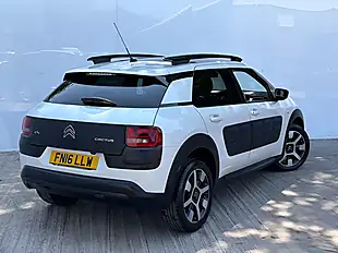 Used 2016 Citroen C4 Cactus Flair Pearl White - Interior and Exterior details 13