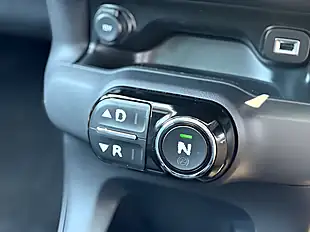 Used 2016 Citroen C4 Cactus Flair Pearl White - Interior and Exterior details 18