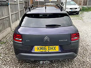Used 2016 Citroen C4 Cactus Flair Purple - Interior and Exterior details 8