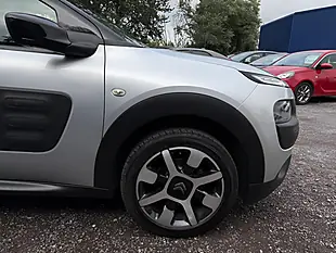 Used 2016 Citroen C4 Cactus Flair Silver - Interior and Exterior details 19