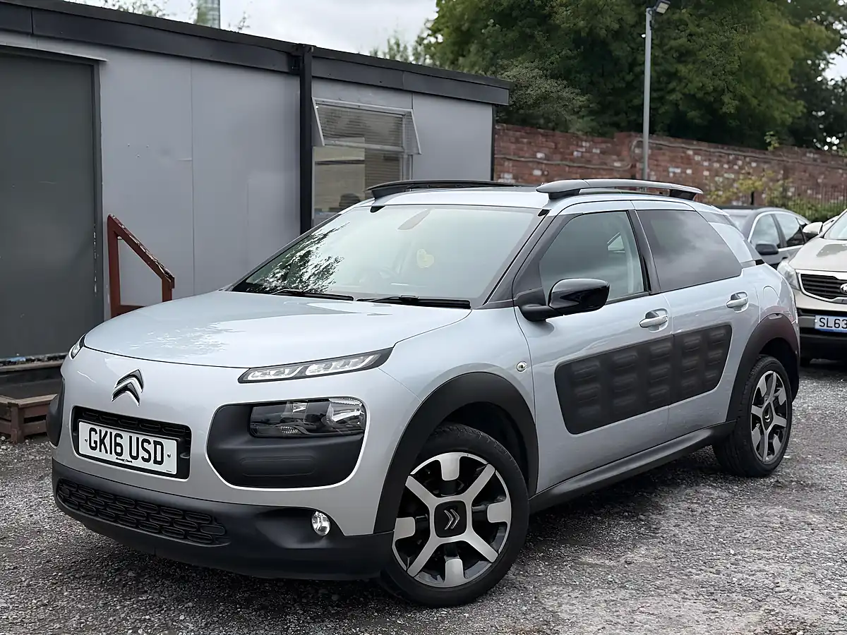 Used 2016 Citroen C4 Cactus Flair Silver - Interior and Exterior details 3