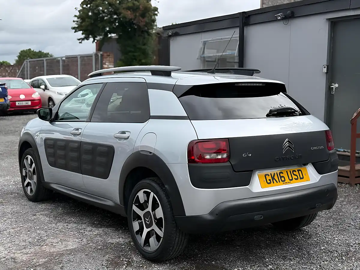 Used 2016 Citroen C4 Cactus Flair Silver - Interior and Exterior details 5