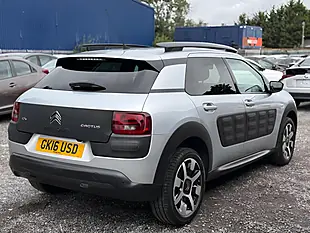 Used 2016 Citroen C4 Cactus Flair Silver - Interior and Exterior details 8