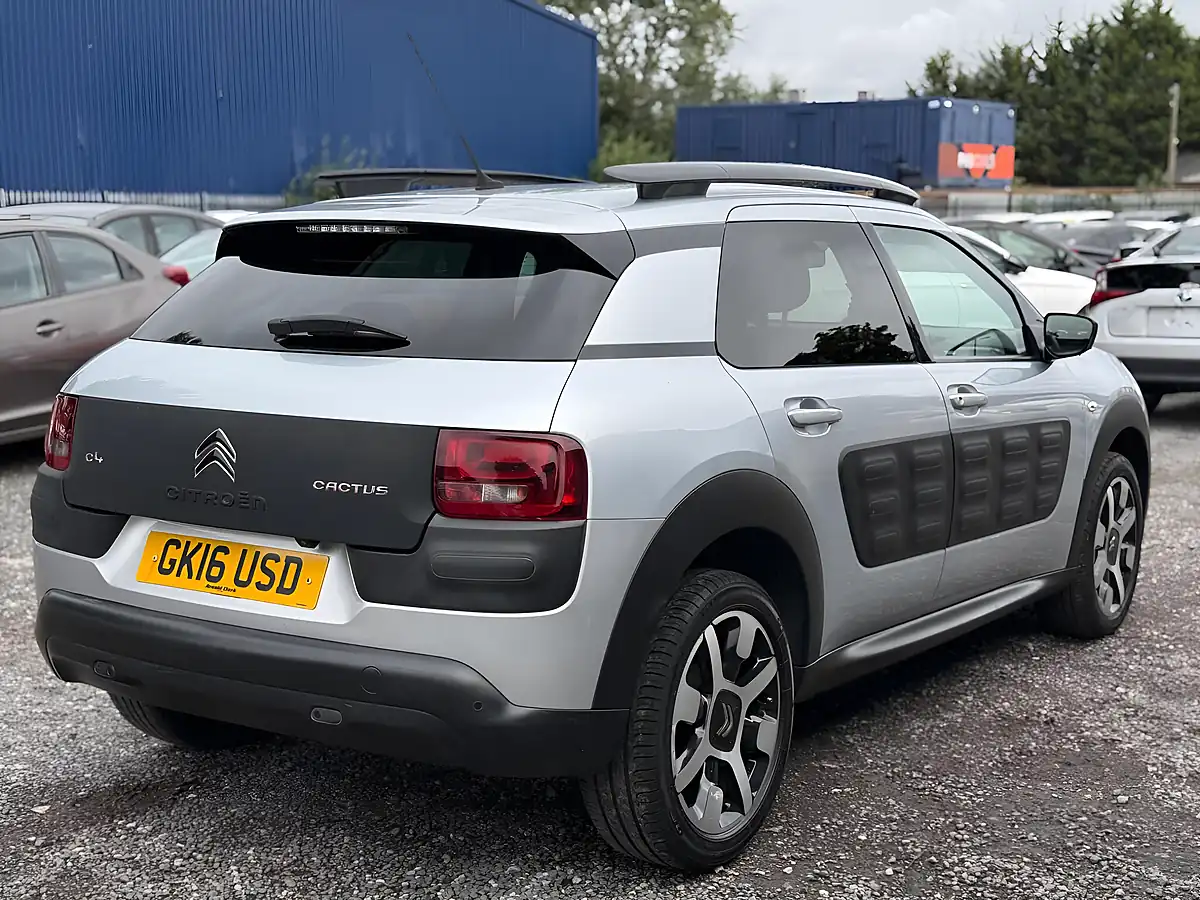 Used 2016 Citroen C4 Cactus Flair Silver - Interior and Exterior details 8