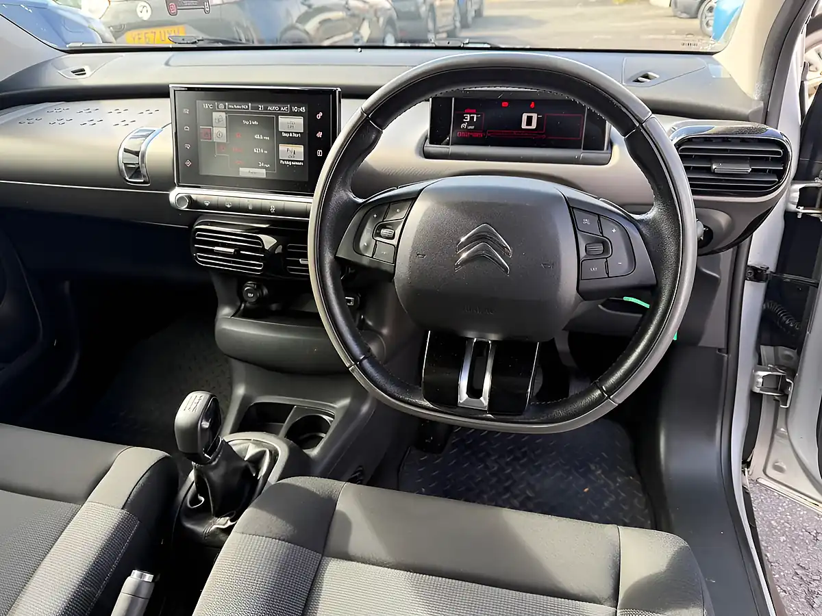 Used 2016 Citroen C4 Cactus Flair Silver - Interior and Exterior details 13