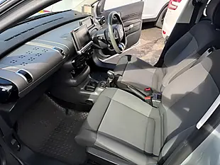 Used 2016 Citroen C4 Cactus Flair Silver - Interior and Exterior details 14