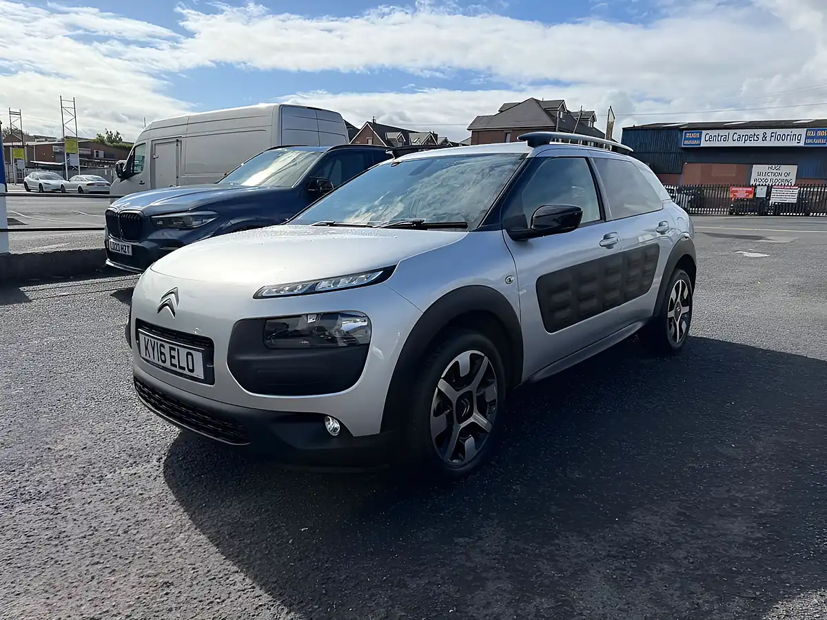 Used 2016 Citroen C4 Cactus Flair Silver - Interior and Exterior details 20