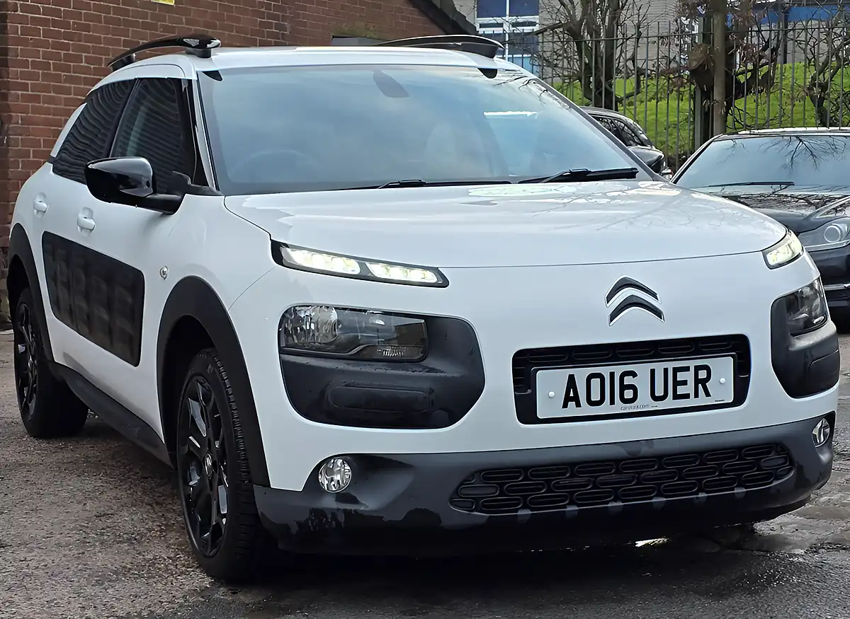 Used 2016 Citroen C4 Cactus Flair White - Interior and Exterior details 2