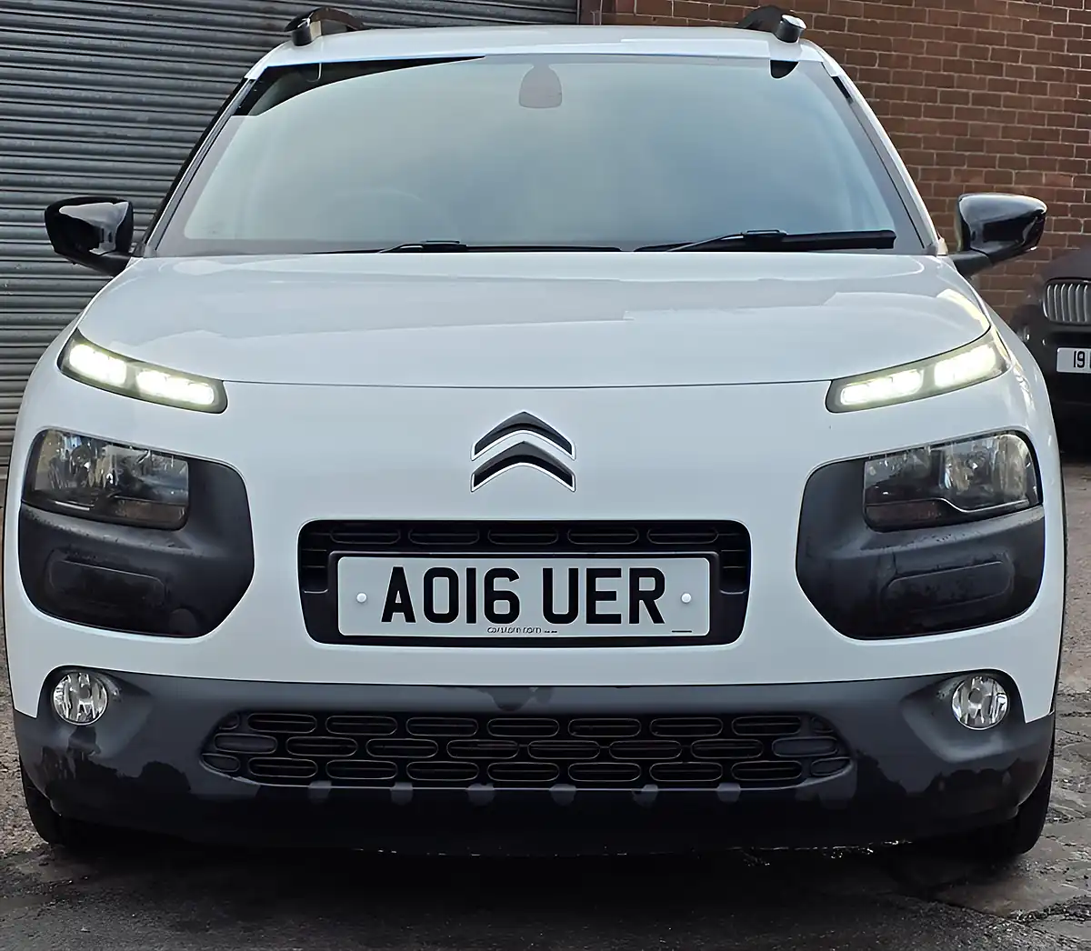 Used 2016 Citroen C4 Cactus Flair White - Interior and Exterior details 3