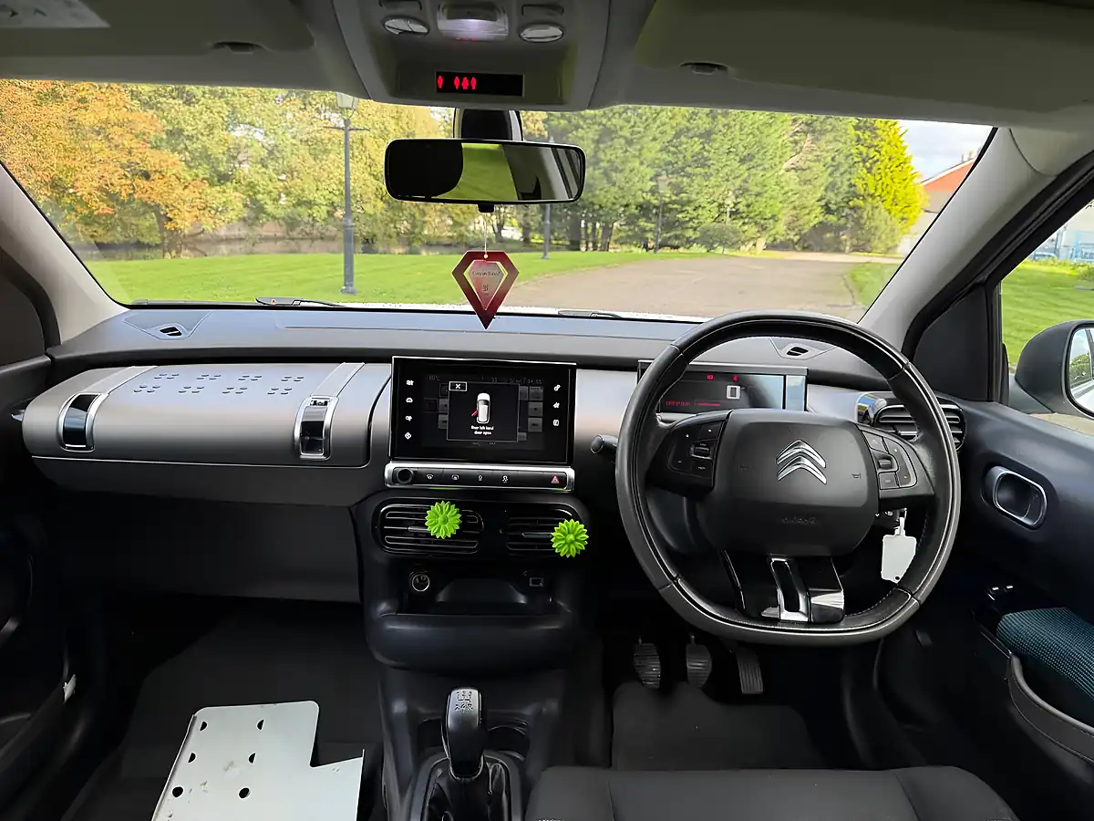 Used 2016 Citroen C4 Cactus Flair White - Interior and Exterior details 18