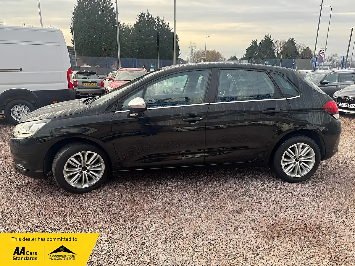 Used 2016 Citroen C4 Flair Black - Interior and Exterior details 9