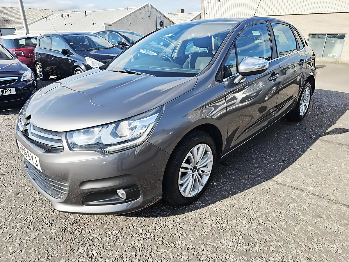 Used 2016 Citroen C4 Flair Grey - Front View