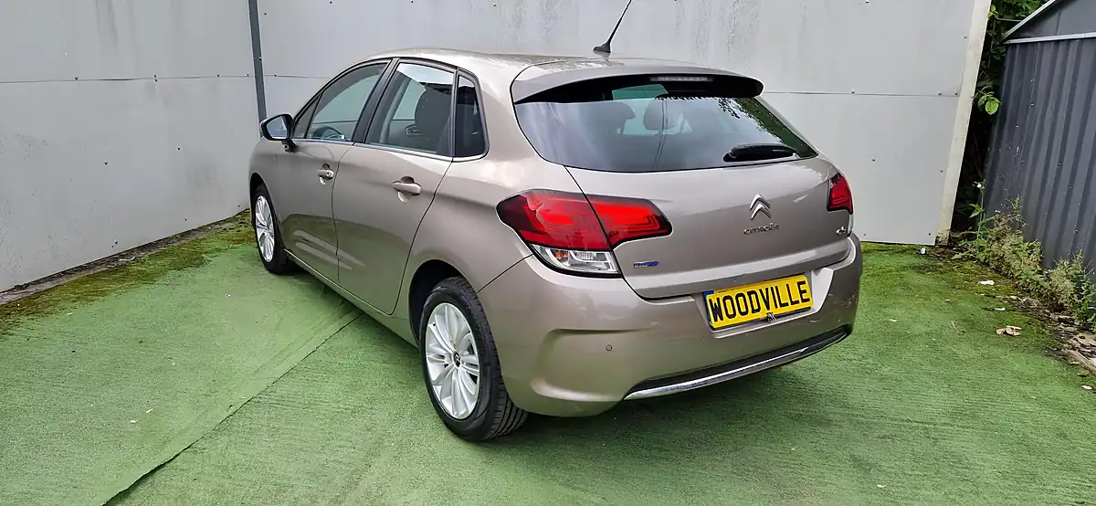 Used 2016 Citroen C4 Flair Grey - Interior and Exterior details 10