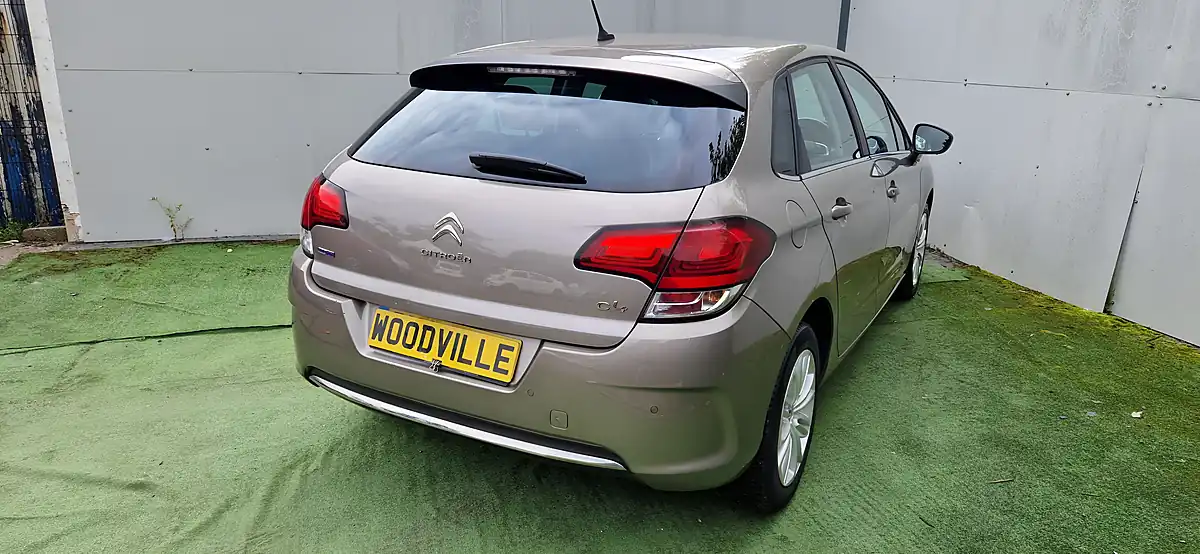 Used 2016 Citroen C4 Flair Grey - Interior and Exterior details 8