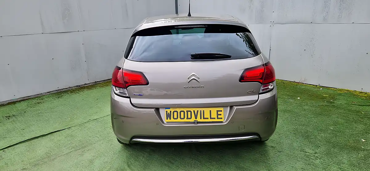 Used 2016 Citroen C4 Flair Grey - Interior and Exterior details 9