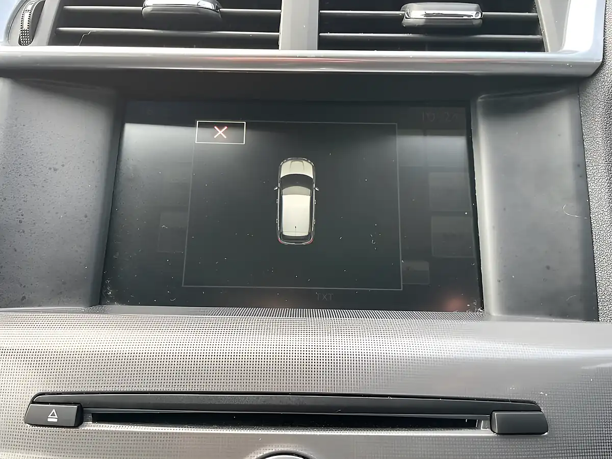 Used 2016 Citroen C4 Flair Grey - Interior and Exterior details 15