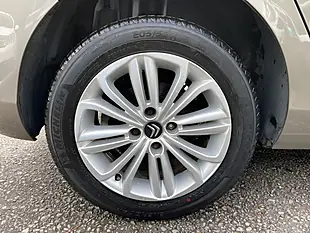 Used 2016 Citroen C4 Flair Grey - Interior and Exterior details 9