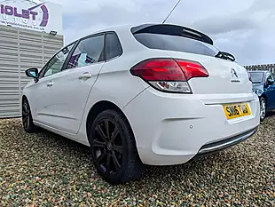 Used 2016 Citroen C4 Flair White - Interior and Exterior details 10