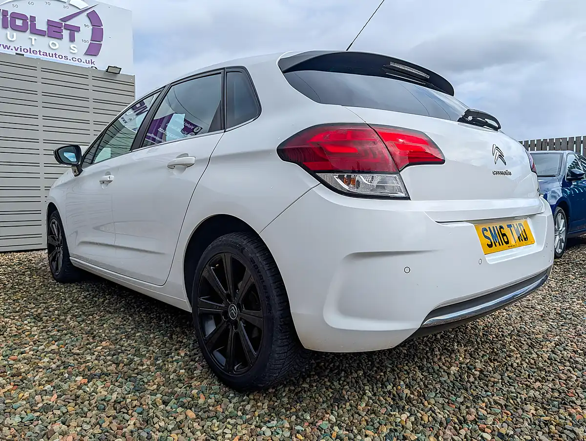 Used 2016 Citroen C4 Flair White - Interior and Exterior details 10