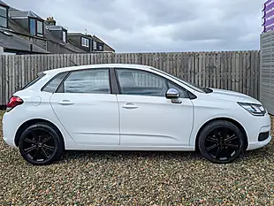 Used 2016 Citroen C4 Flair White - Interior and Exterior details 14
