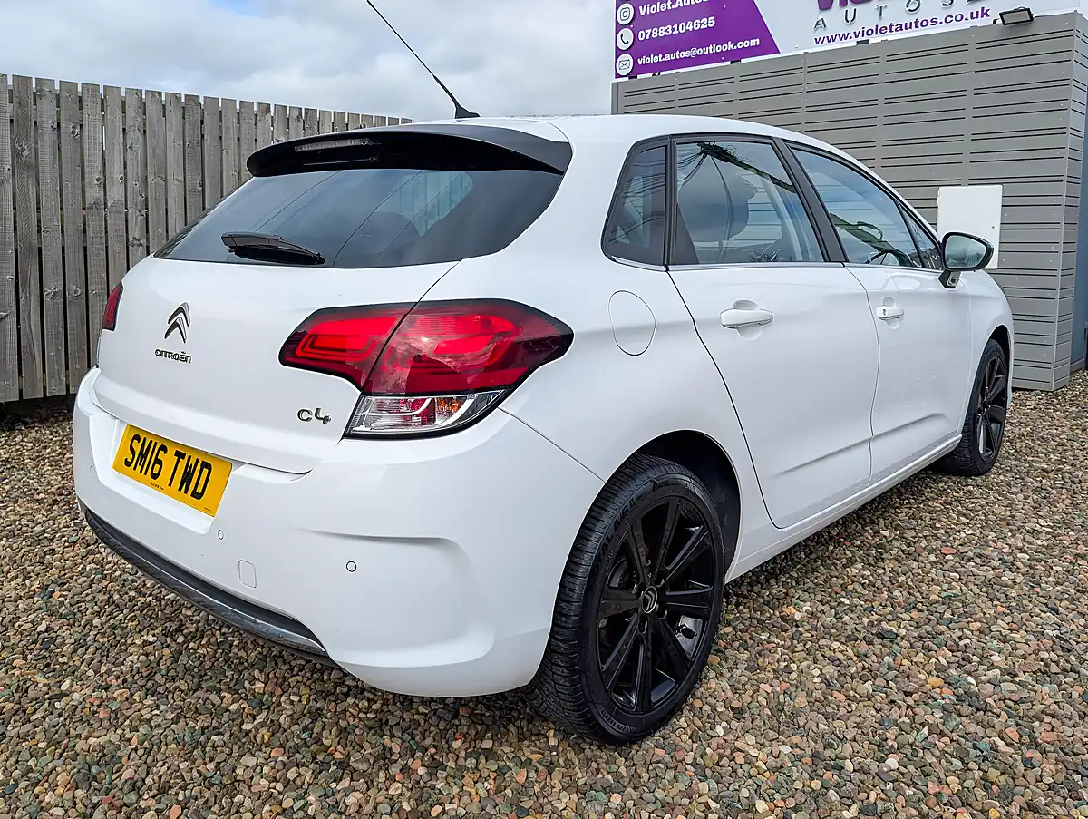 Used 2016 Citroen C4 Flair White - Interior and Exterior details 15