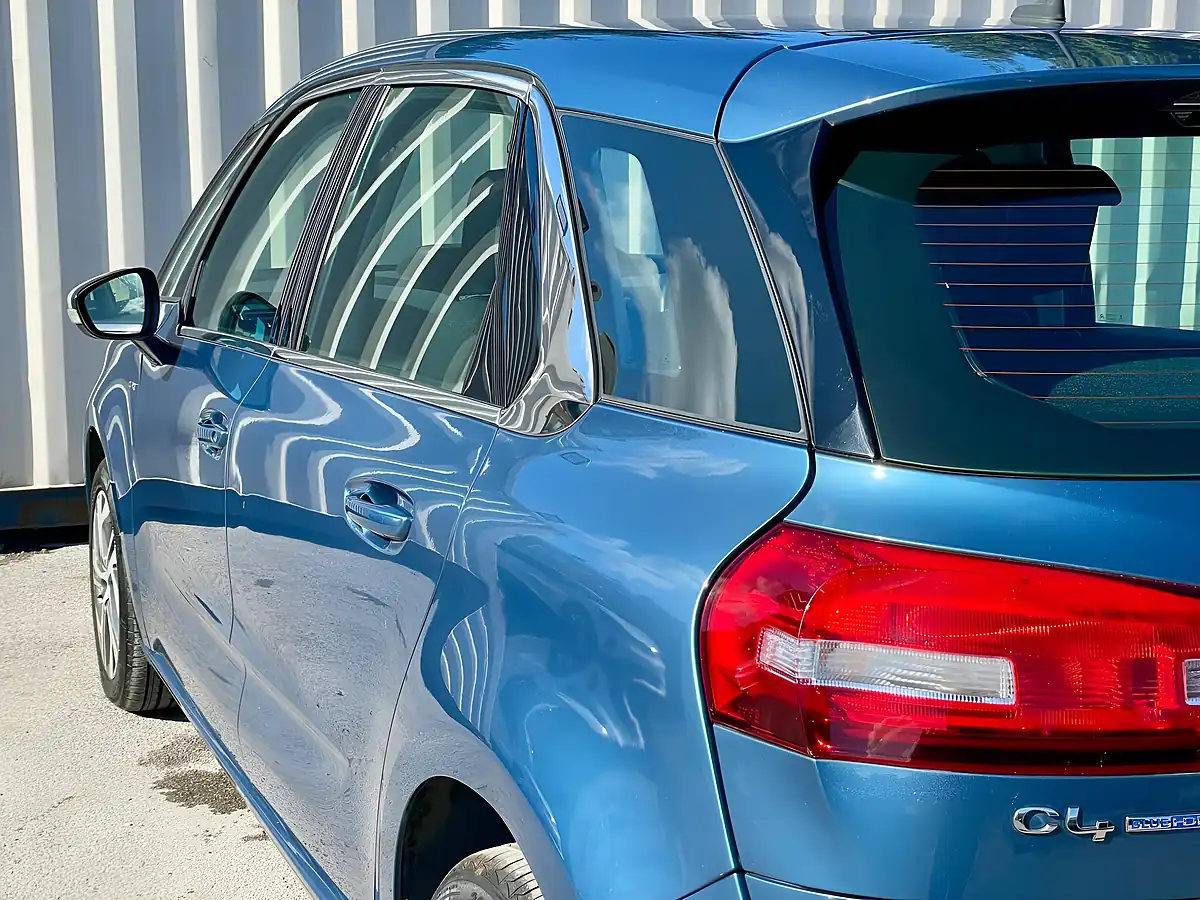 Used 2016 Citroen C4 Picasso Exclusive Blue - Interior and Exterior details 10