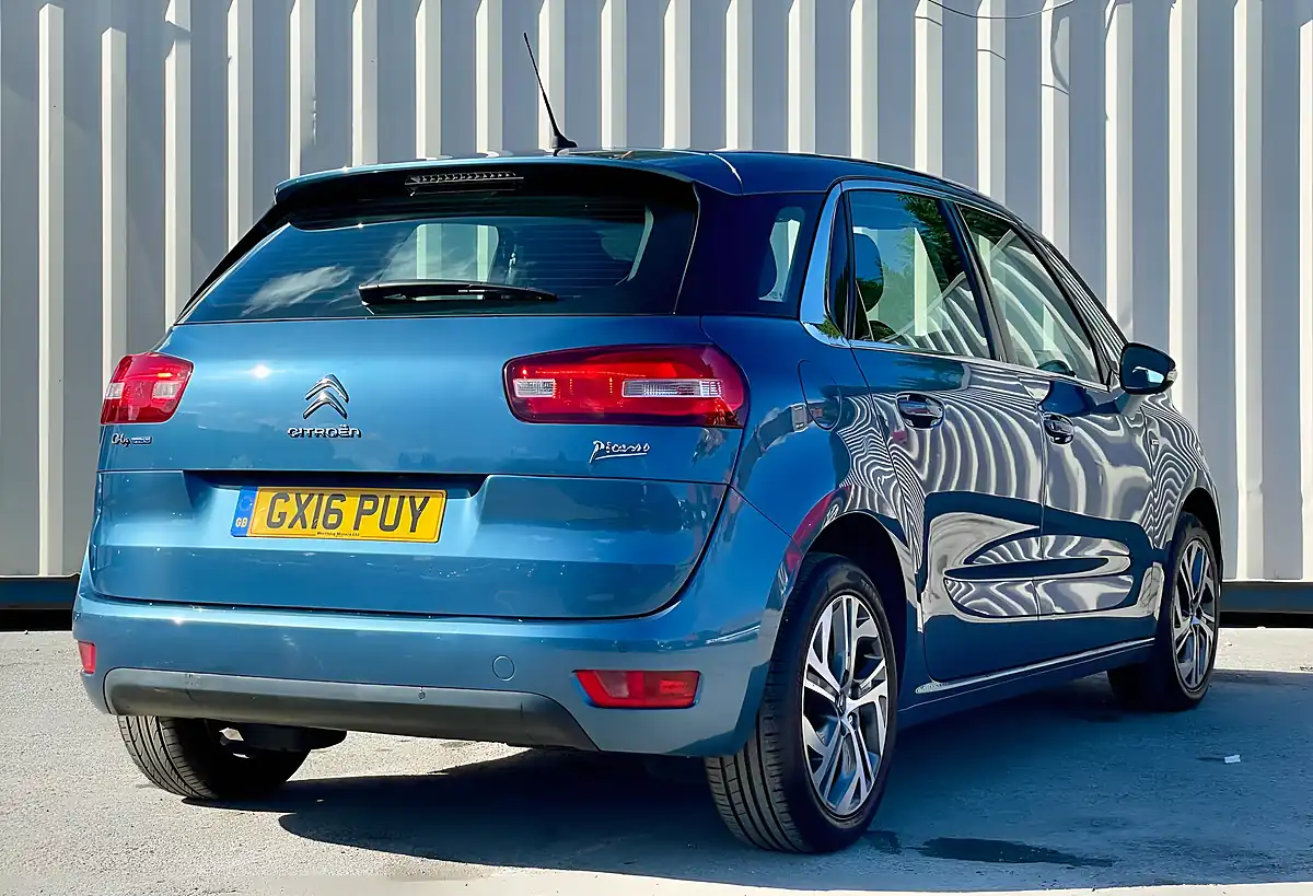 Used 2016 Citroen C4 Picasso Exclusive Blue - Interior and Exterior details 4