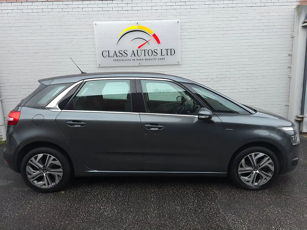 Used 2016 Citroen C4 Picasso Exclusive Grey - Interior and Exterior details 9