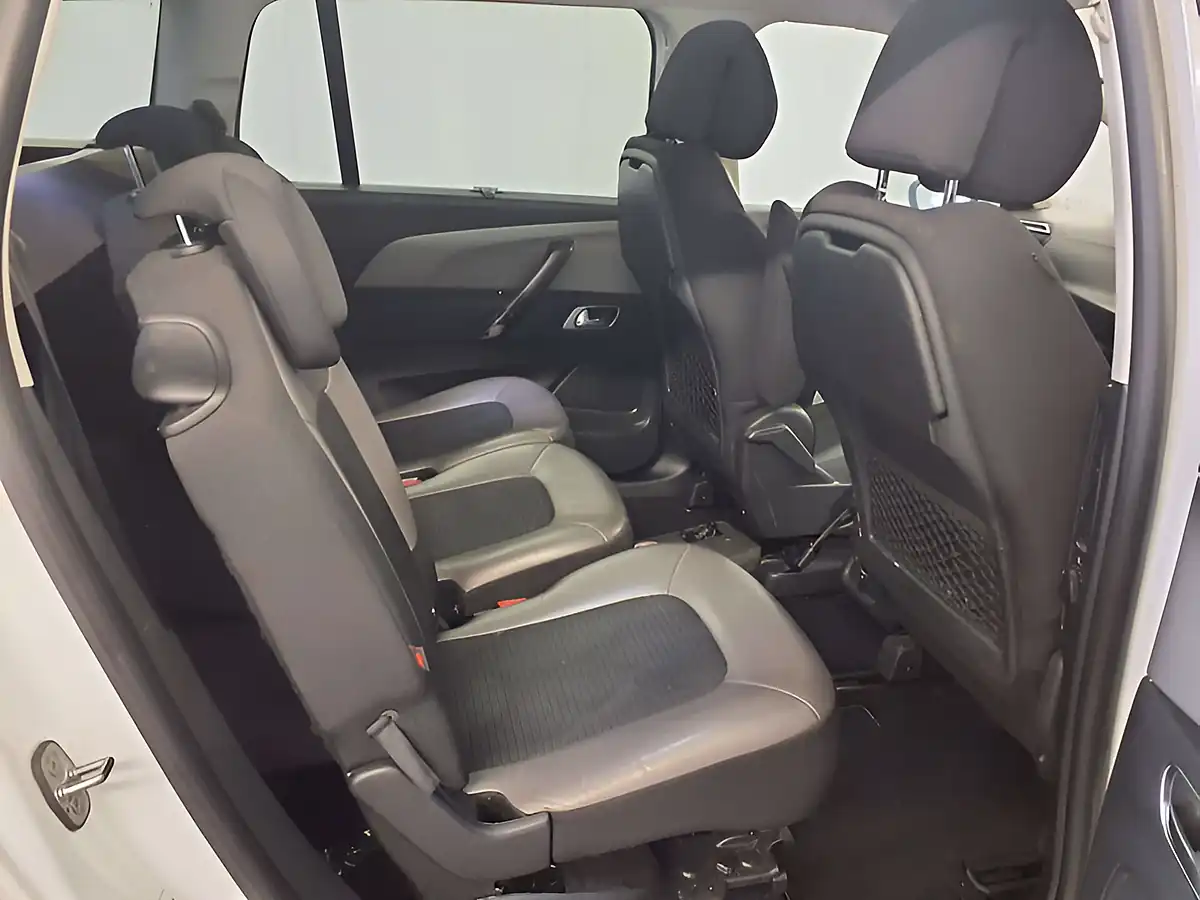Used 2016 Citroen C4 Picasso Exclusive+ Polar White - Interior and Exterior details 5