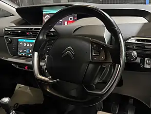 Used 2016 Citroen C4 Picasso Feel Lazuli Blue - Interior and Exterior details 10