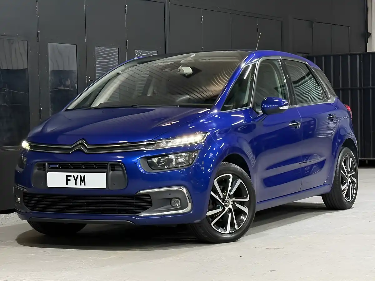 Used 2016 Citroen C4 Picasso Feel Lazuli Blue - Interior and Exterior details 17