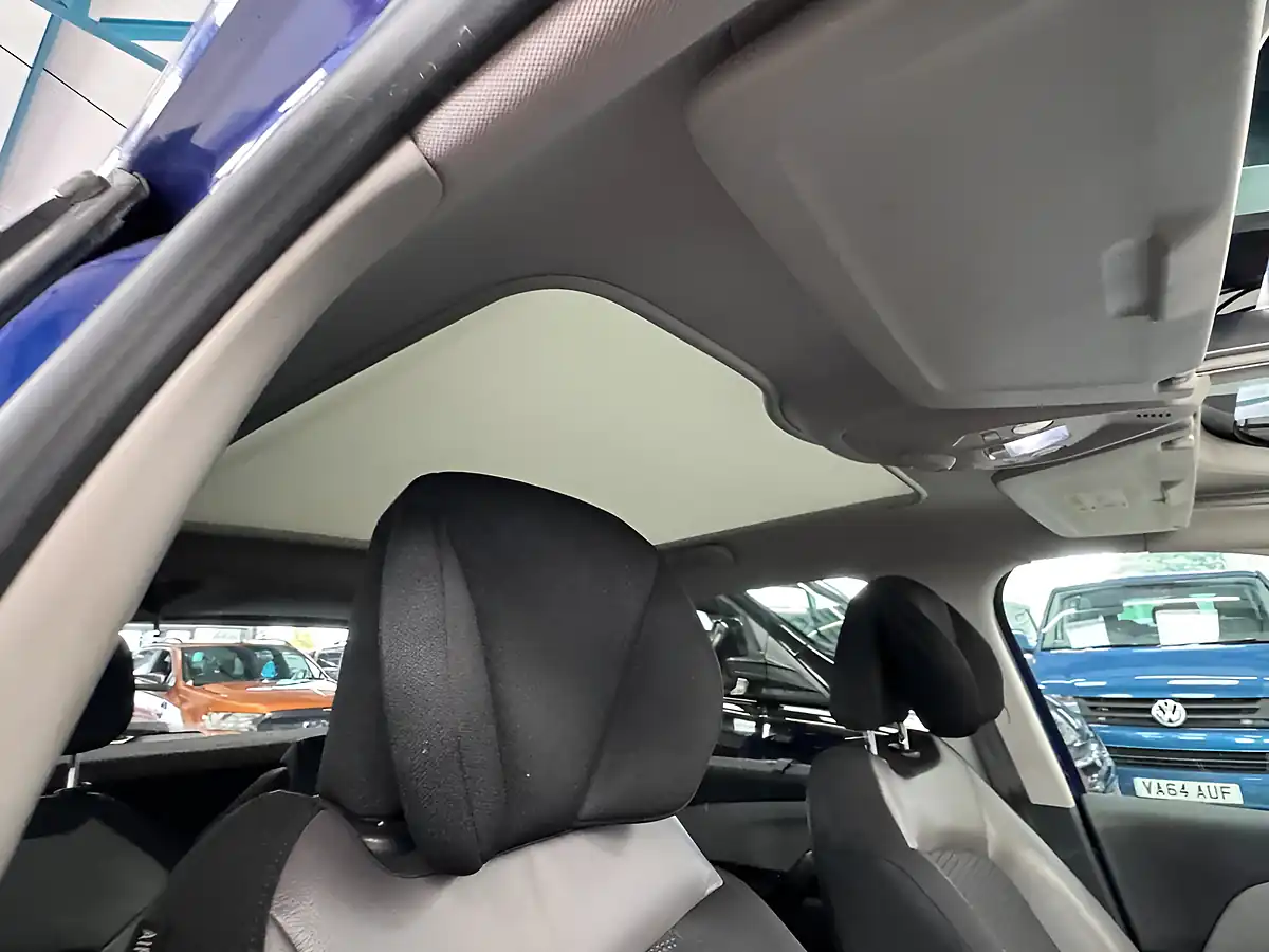 Used 2016 Citroen C4 Picasso Flair Blue - Interior and Exterior details 11
