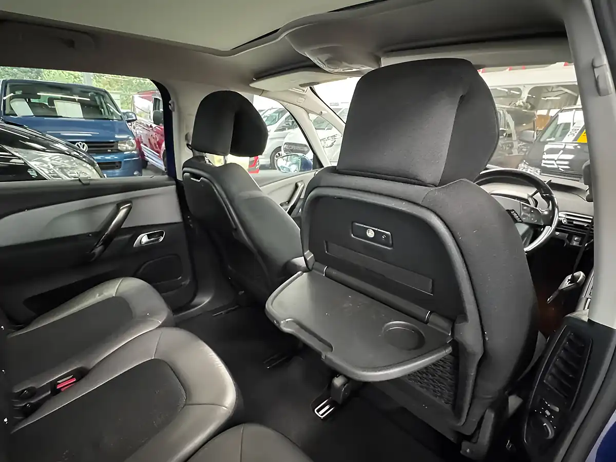 Used 2016 Citroen C4 Picasso Flair Blue - Interior and Exterior details 12