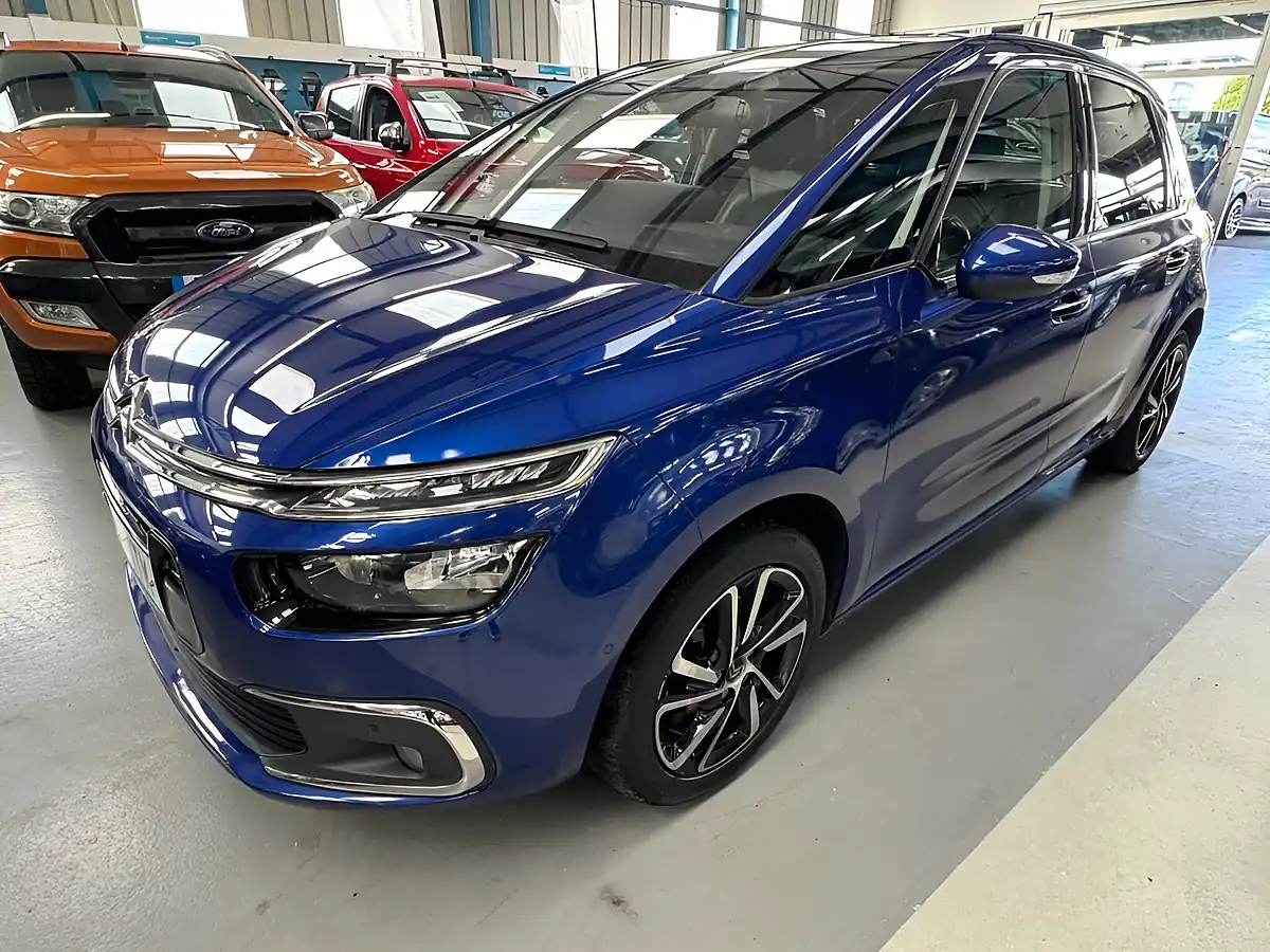 Used 2016 Citroen C4 Picasso Flair Blue - Interior and Exterior details 5