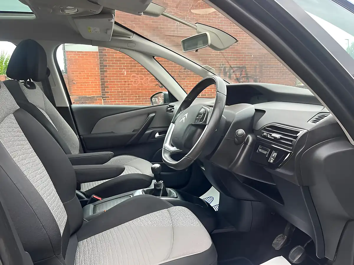 Used 2016 Citroen C4 Picasso Selection Grey - Interior and Exterior details 13