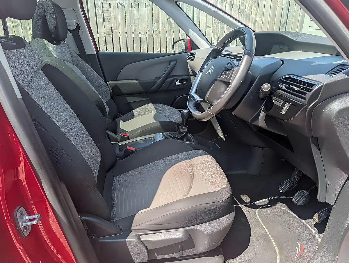 Used 2016 Citroen C4 Picasso Selection Red - Interior and Exterior details 12