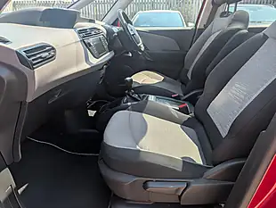 Used 2016 Citroen C4 Picasso Selection Red - Interior and Exterior details 17