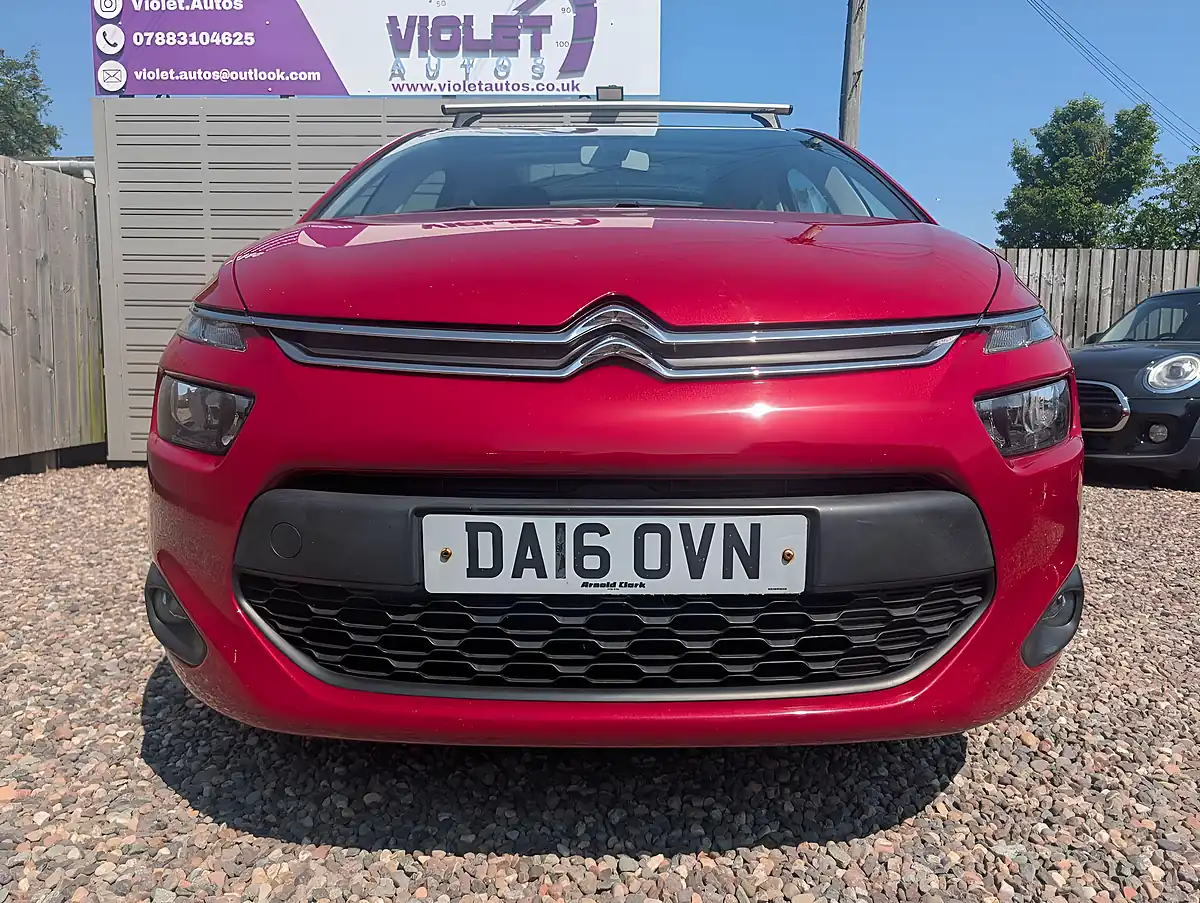 Used 2016 Citroen C4 Picasso Selection Red - Interior and Exterior details 2