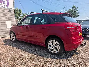Used 2016 Citroen C4 Picasso Selection Red - Interior and Exterior details 4
