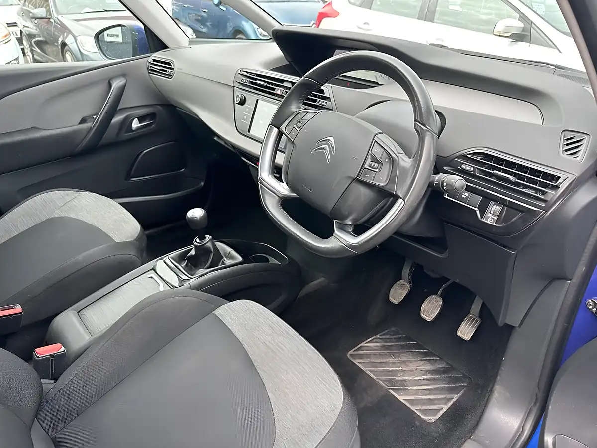 Used 2016 Citroen C4 Picasso Touch Edition Blue - Interior and Exterior details 12