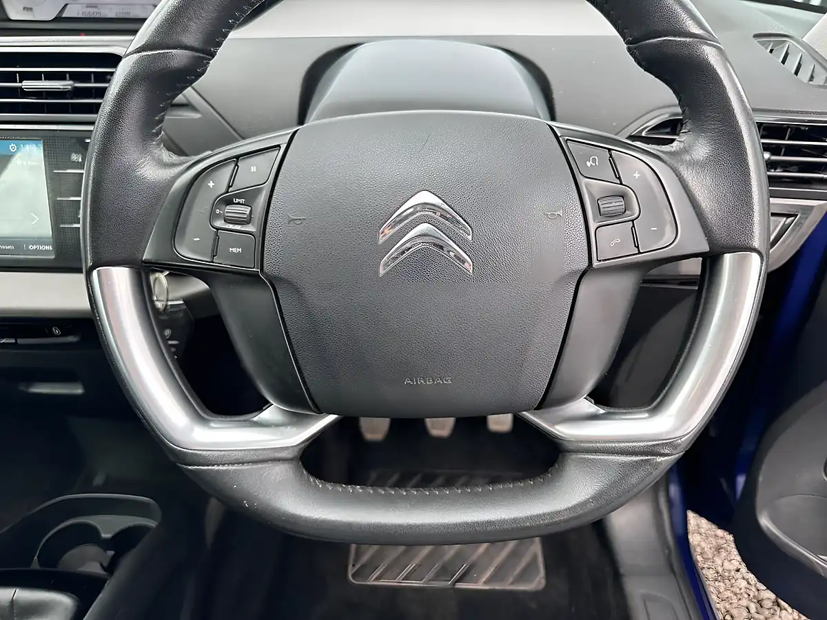 Used 2016 Citroen C4 Picasso Touch Edition Blue - Interior and Exterior details 15