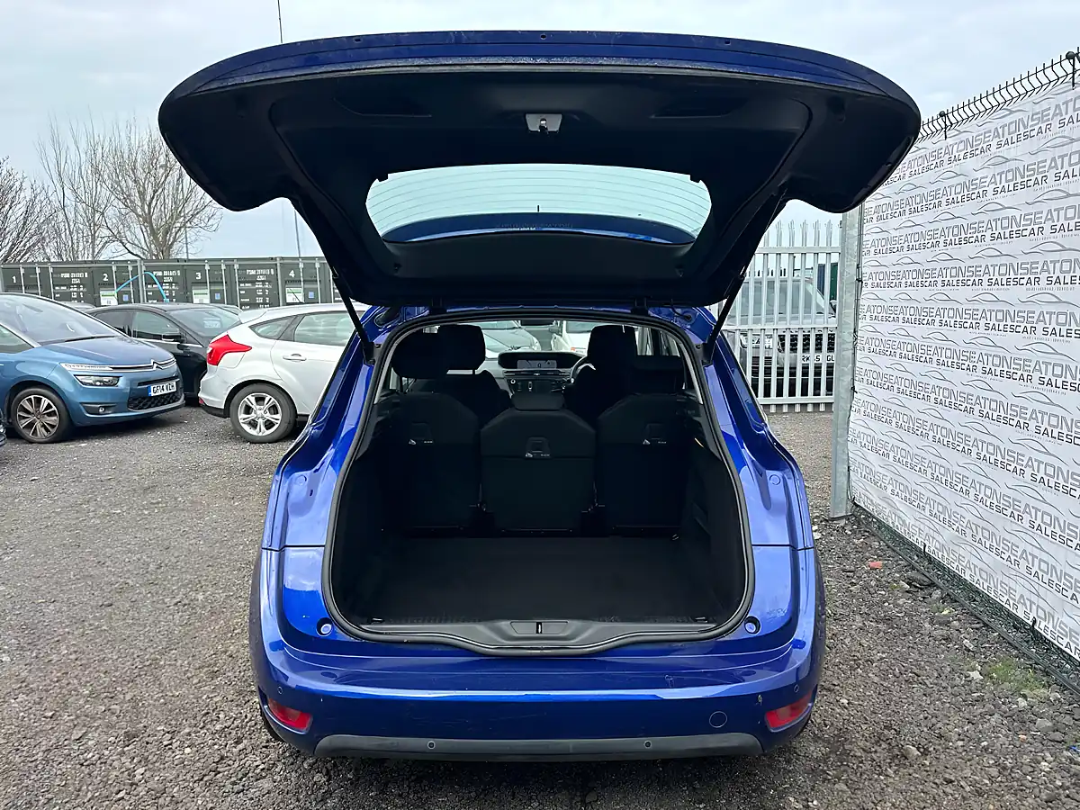 Used 2016 Citroen C4 Picasso Touch Edition Blue - Interior and Exterior details 7