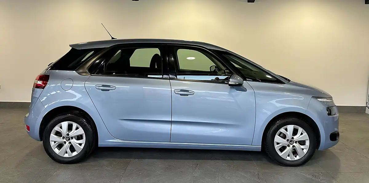 Used 2016 Citroen C4 Picasso Vtr+ Blue - Interior and Exterior details 2