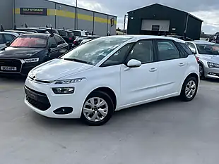 Used 2016 Citroen C4 Picasso Vtr+ White - Interior and Exterior details 3
