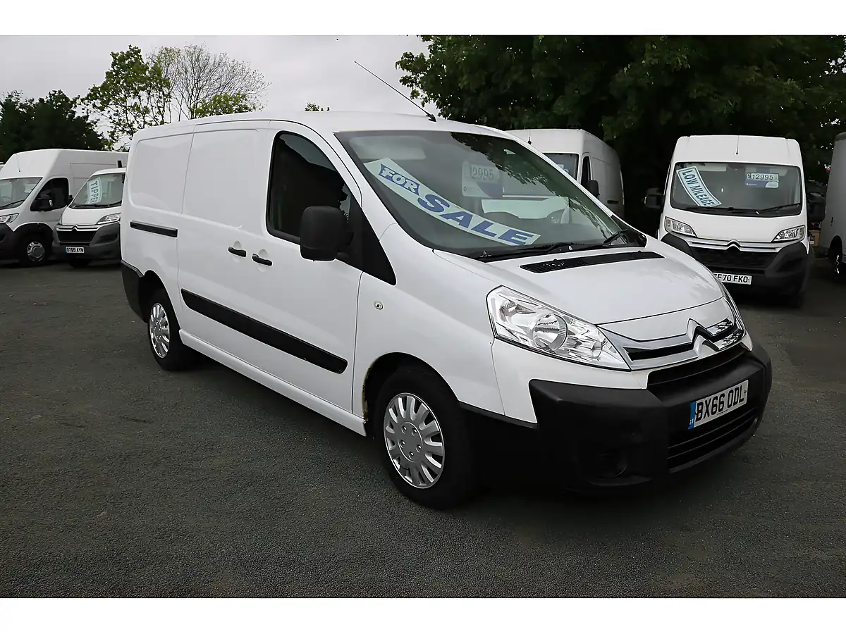 Used 2016 Citroen Dispatch Enterprise White - Front View